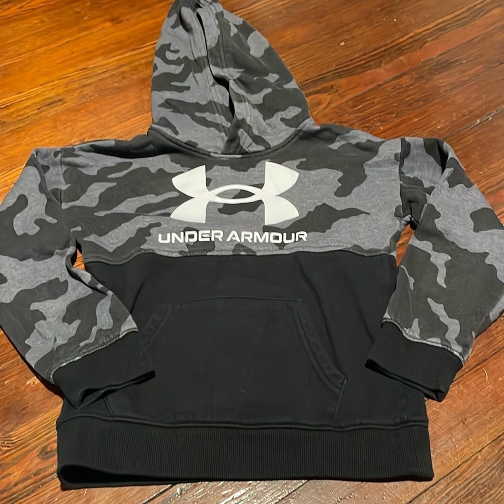 Under Armour Kid’s Camouflage and Black Hoodie Size 7